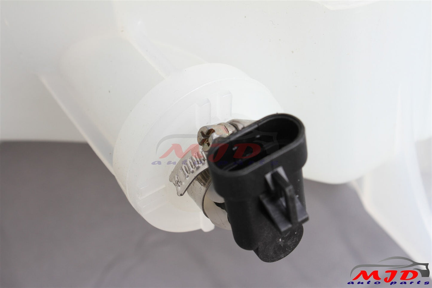 FOR Volvo VNL VNM 08-18 Mack Truck Heavy Duty Coolant Reservoir Tank 22061290