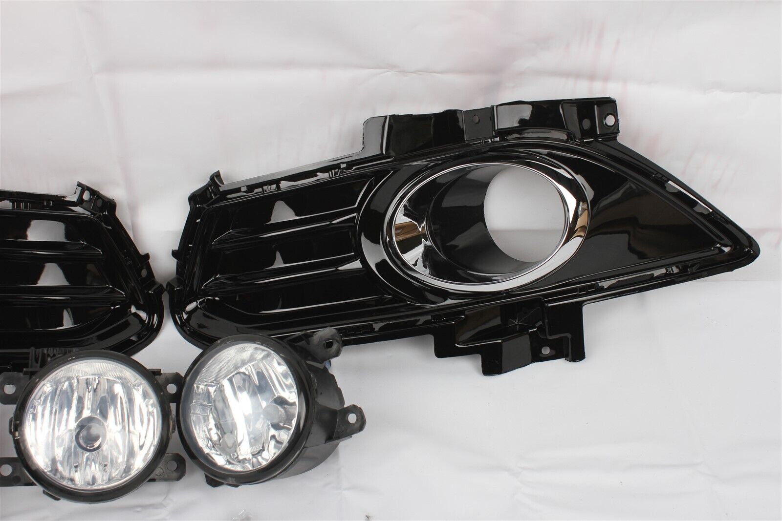 FOR FORD FUSION 2013-2016 FRONT BUMPER FOG LIGHT SET BEZEL