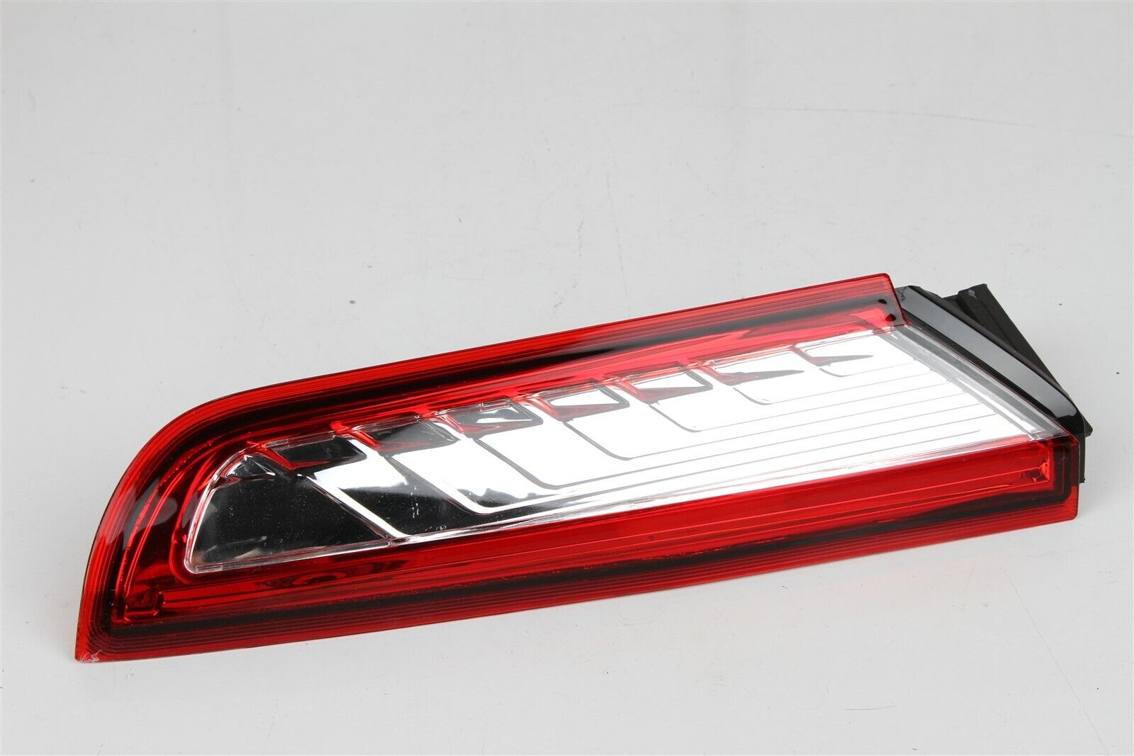 FOR FORD TRANSIT CONNECT 2014-2022 REAR UPPER RIGHT TAIL LIGHT RIGHT REFLECTOR