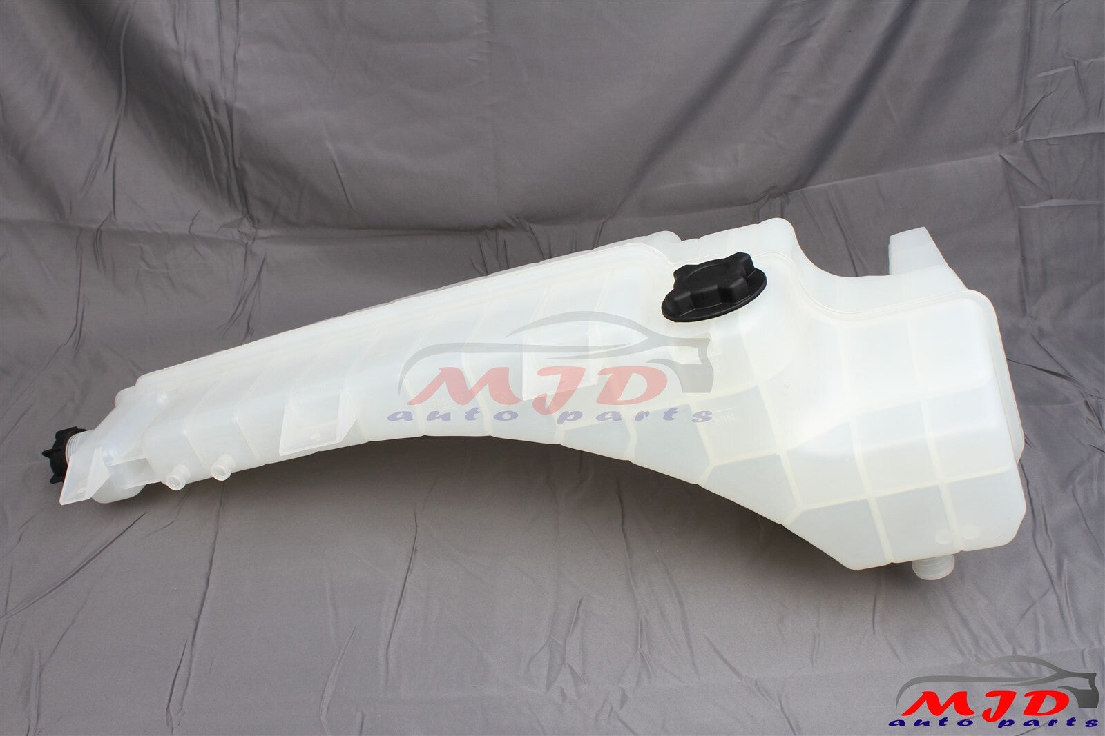FOR Volvo VNL VNM 08-18 Mack Truck Heavy Duty Coolant Reservoir Tank 22061290