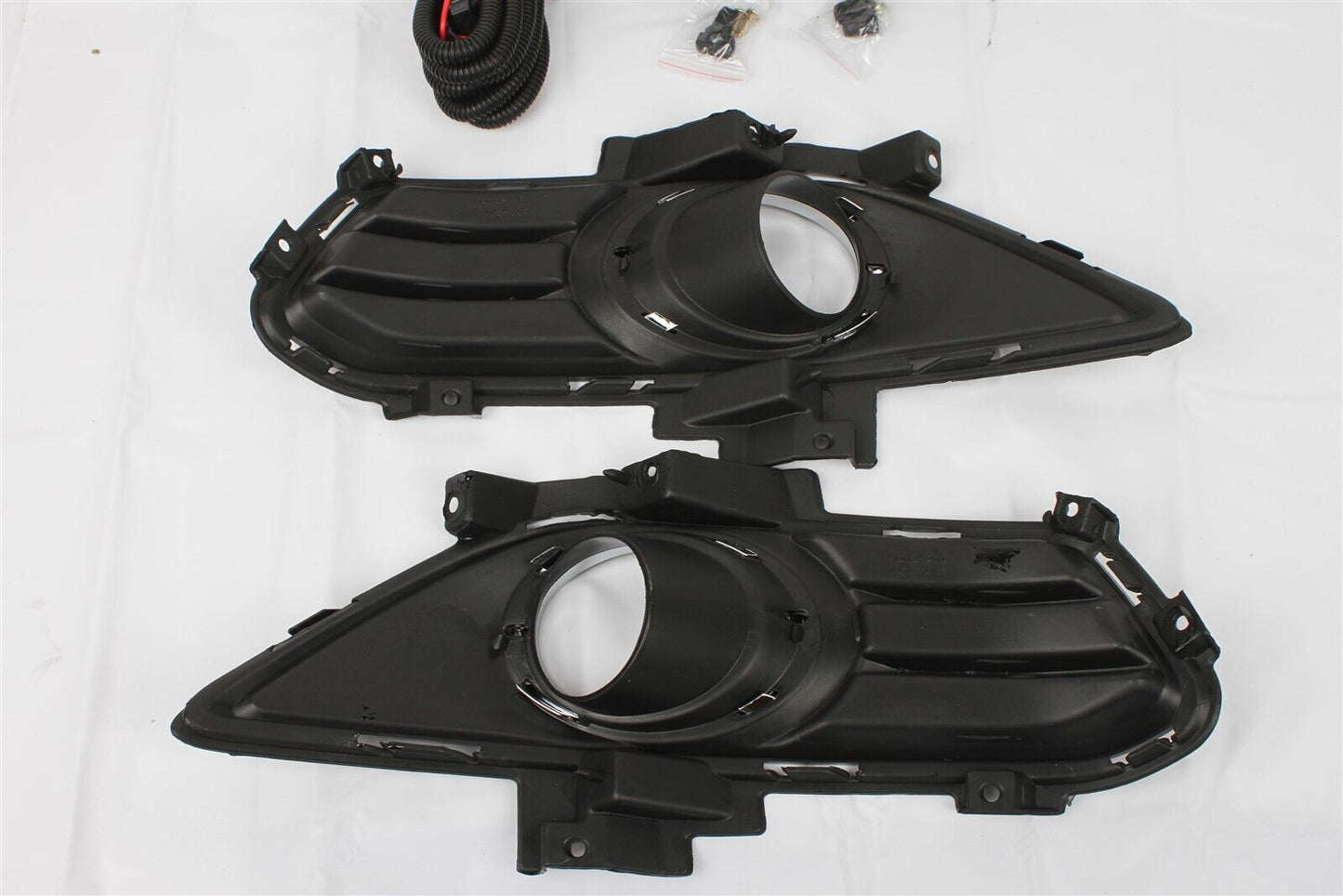 FOR FORD FUSION 2013-2016 FRONT BUMPER FOG LIGHT SET BEZEL