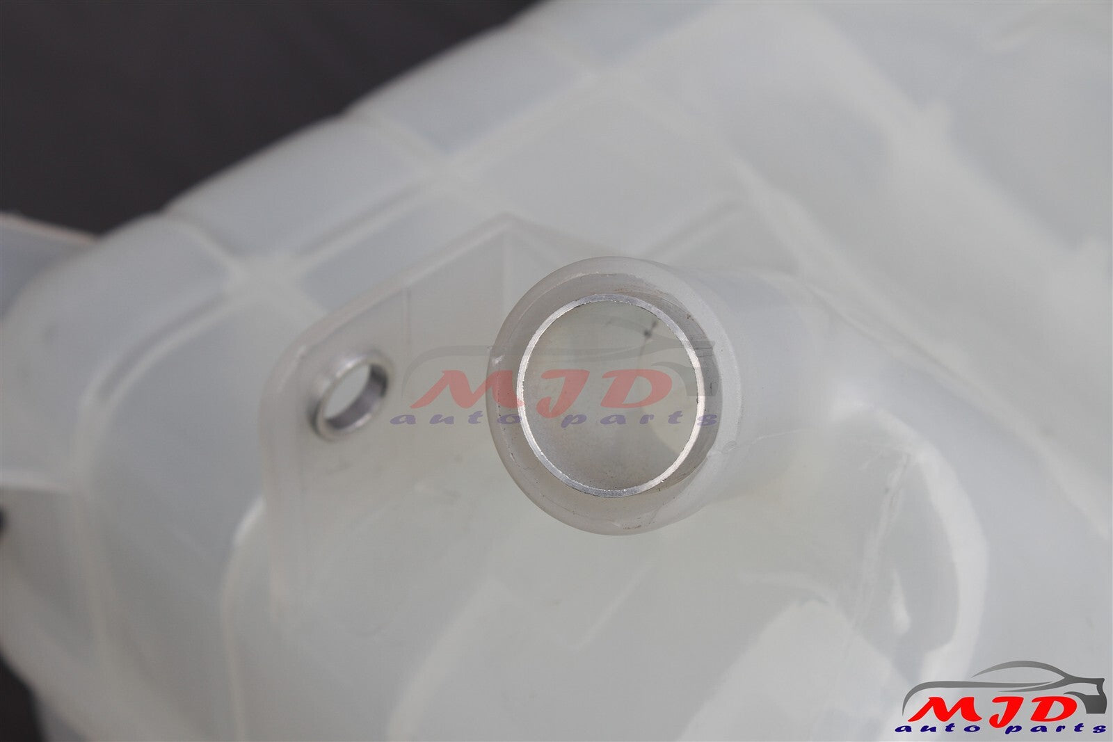 FOR Volvo VN VNL VNM 1997-2007 Radiator Coolant Overflow Expansion Tank 0519037