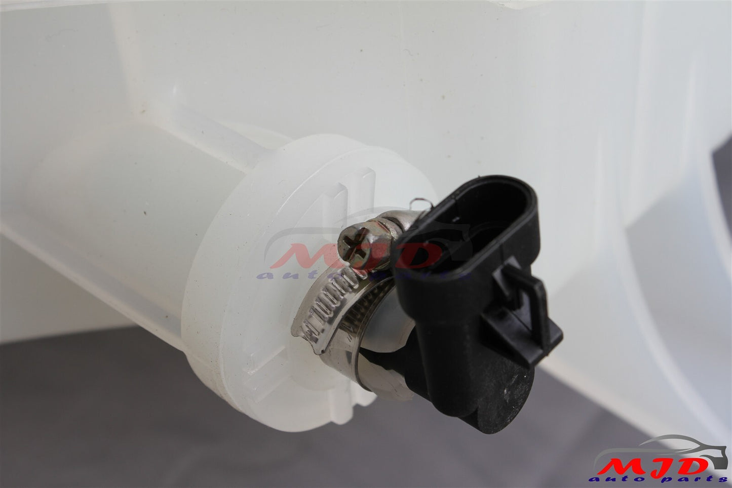 FOR Volvo VNL VNM 08-18 Mack Truck Heavy Duty Coolant Reservoir Tank 22061290