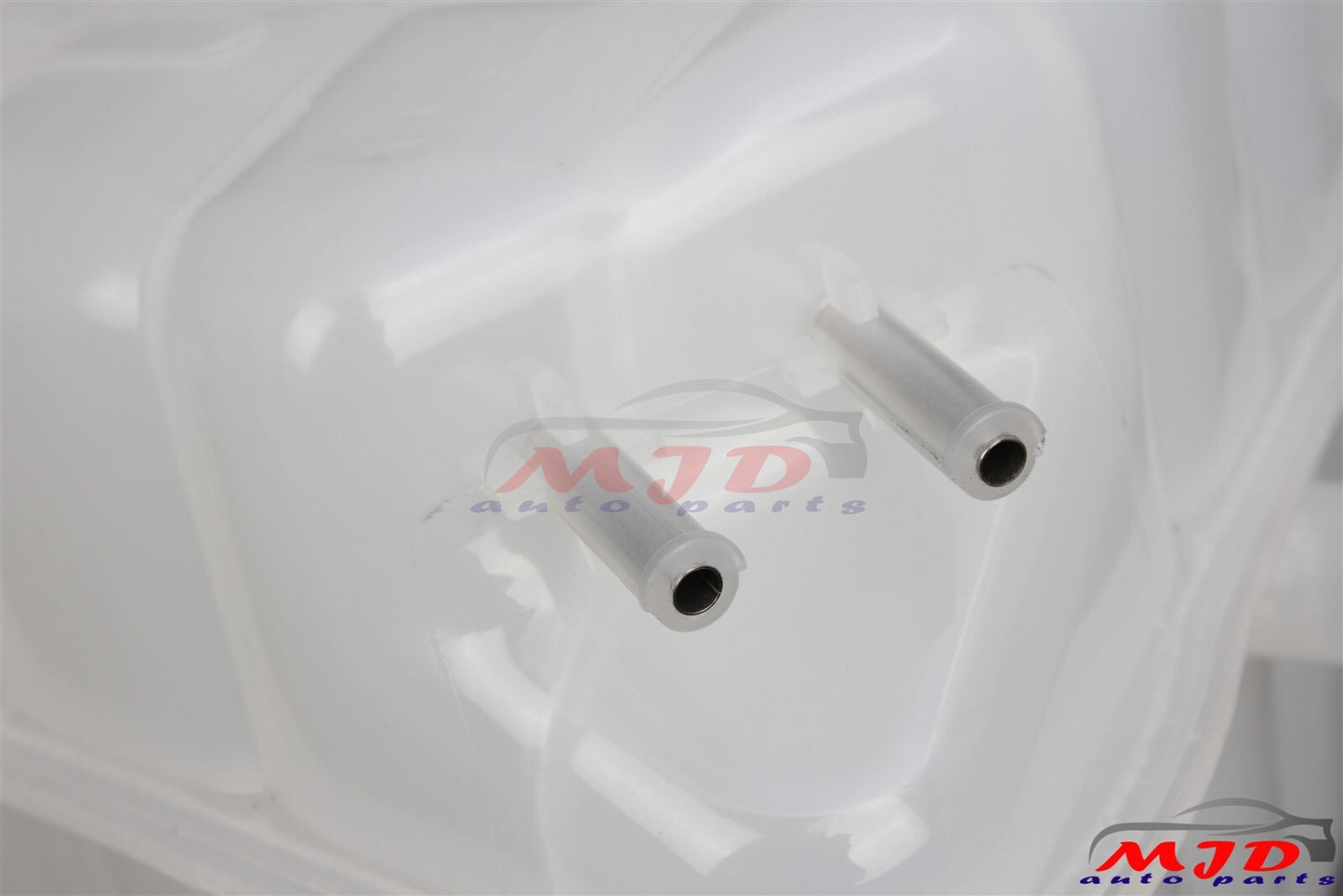 For Freightliner M2 106 Thomas C2 2005-2011 Coolant Reservoir Tank 0523195001