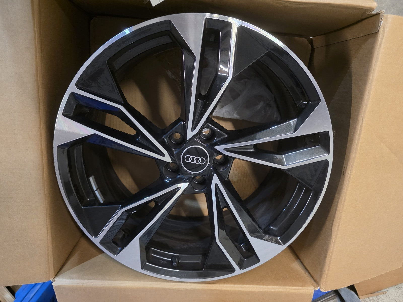 2020-2024 AUDI S5 SPORTBACK B9.5 - 20" INCH Alloy RIM / Wheel 8W0601025EQ OEM