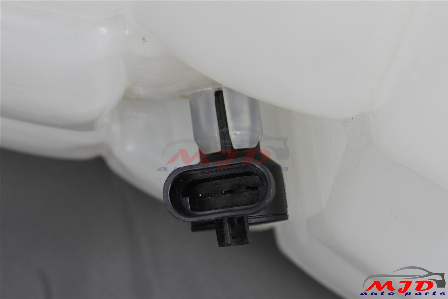 For KENWORTH T680 T600 Peterbilt 386 389 337 Coolant Reservoir Tank N5346001