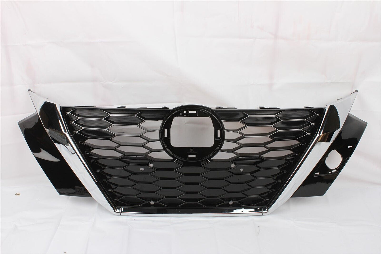 For 2020 2021 2022 Nissan Sentra Front Bumper Upper Grille Grill