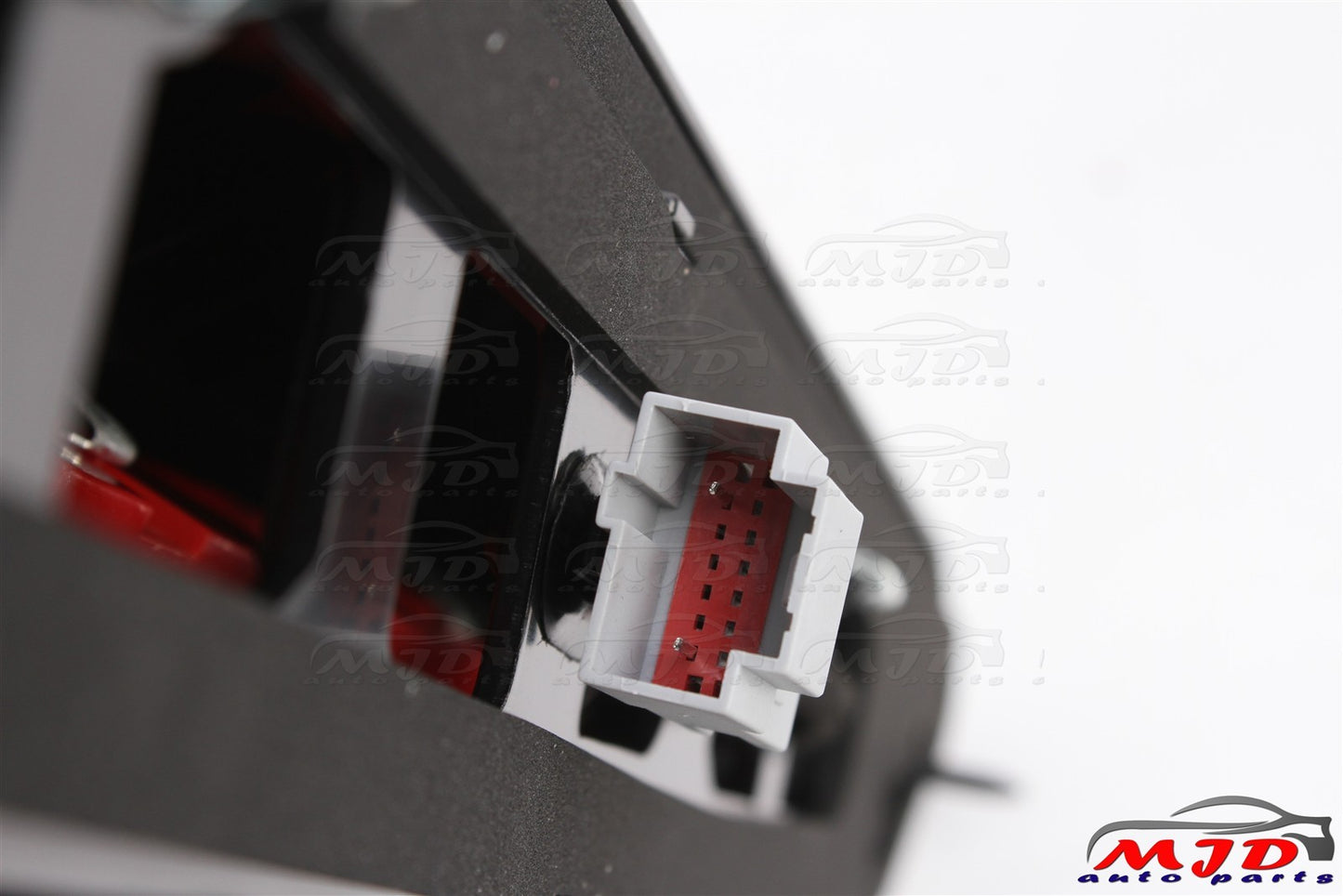FOR FORD TRANSIT 2015-2025 Rear Center High Mount Stop Third Brake Light Bracket