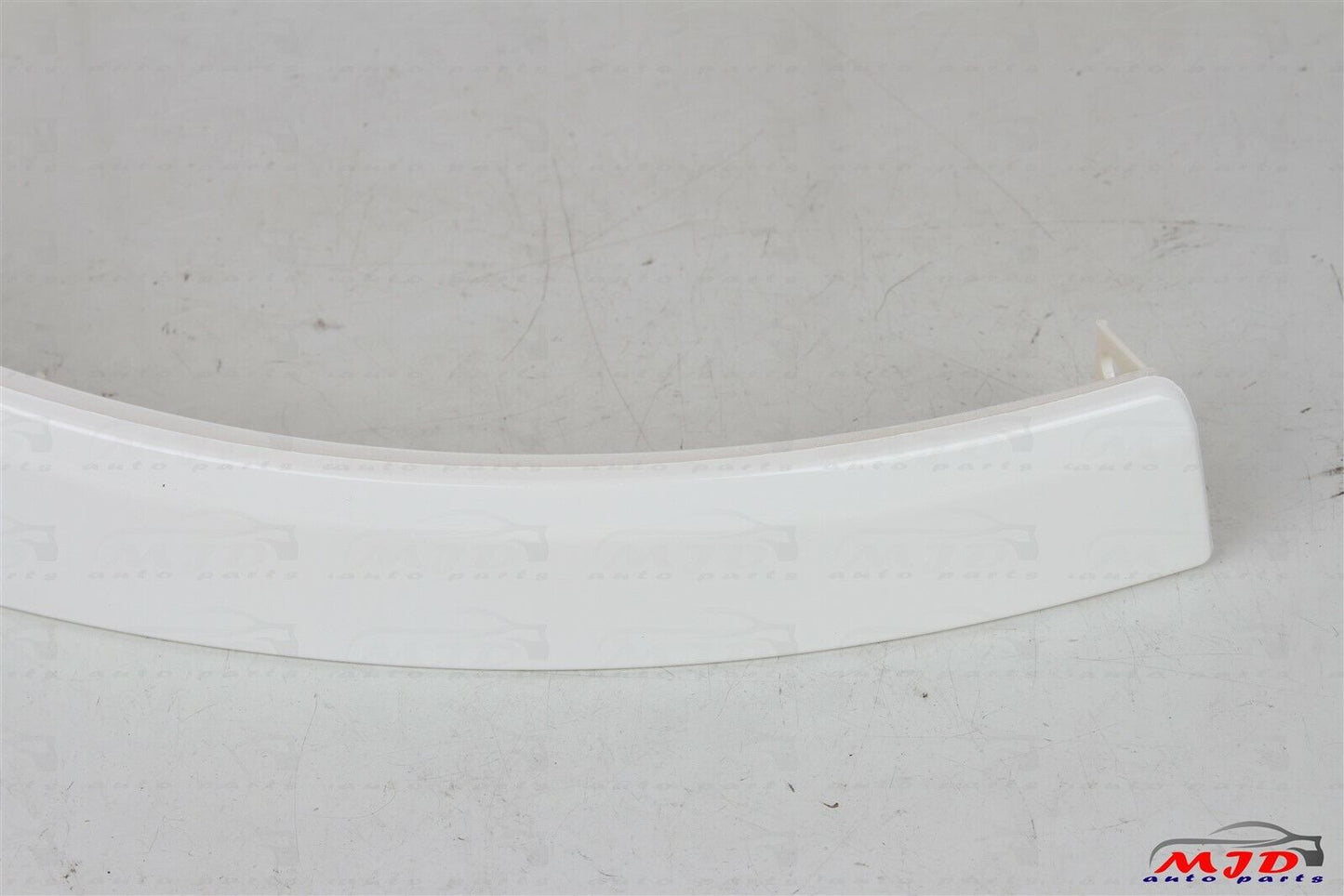 FOR Ram ProMaster 2014-2022 LOWER HEADLIGHT FILLER PANEL BEZEL TRIM WHITE RIGHT