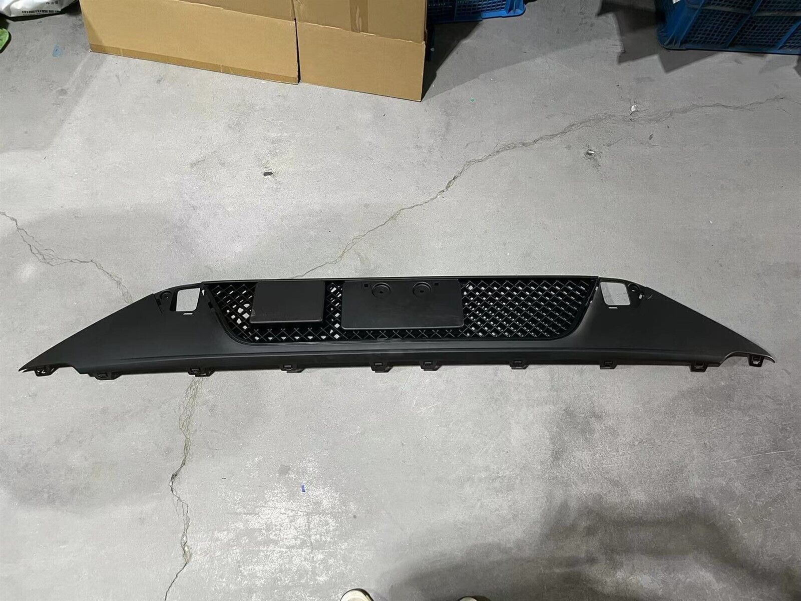 *** PICK UP ONLY *** Front Bumper and Reinforcements for Kenworth T680 2022+