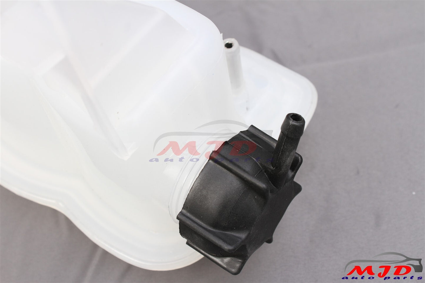 For 2013-2021 KENWORTH T680 T880 Peterbilt 579 Coolant Reservoir Tank DR104002