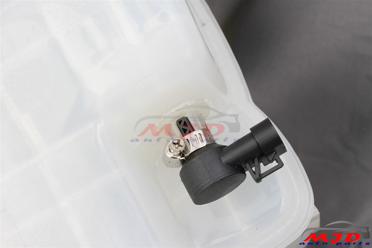 For 2013-2021 KENWORTH T680 T880 Peterbilt 579 Coolant Reservoir Tank DR104002