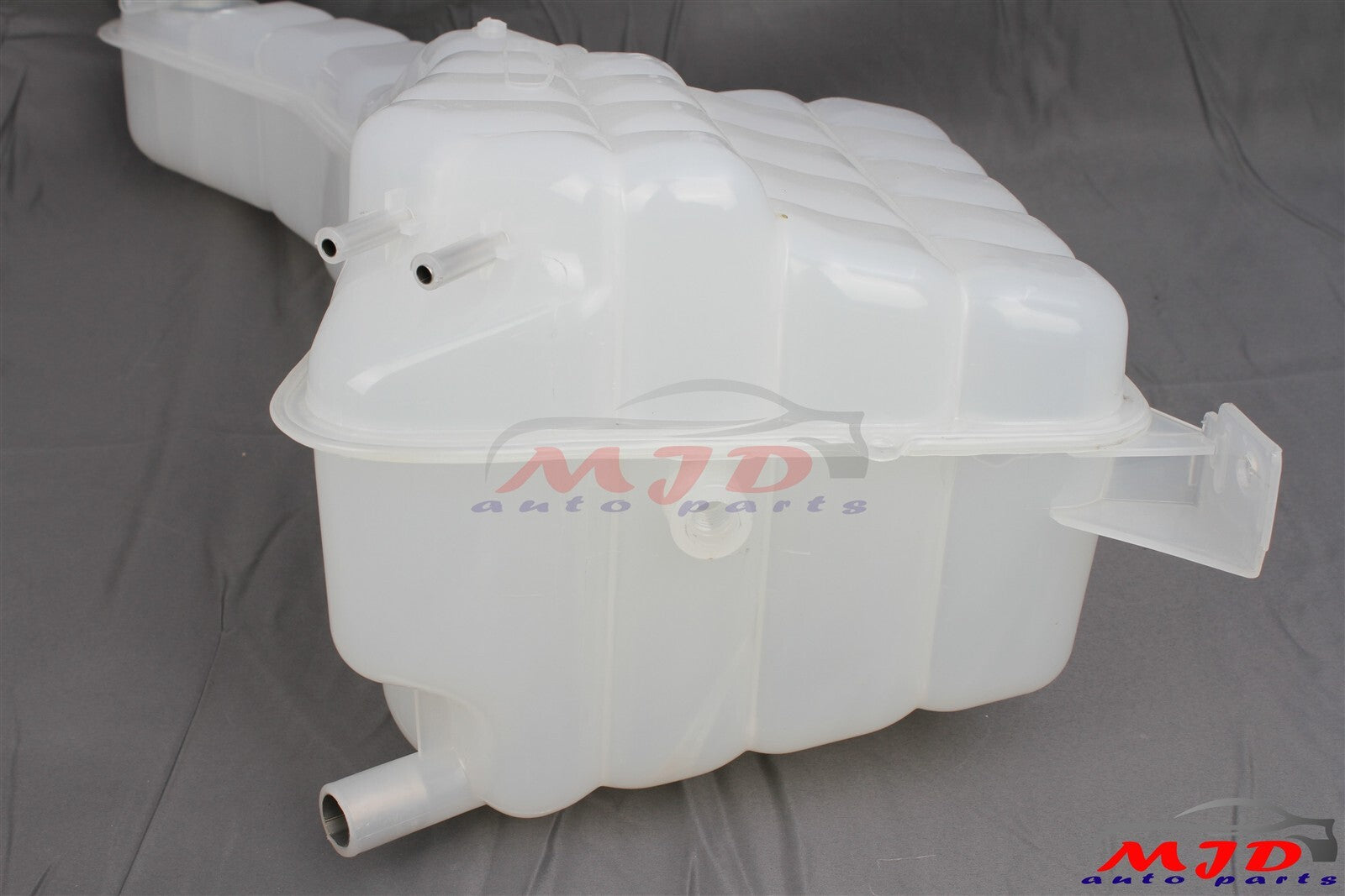 For Freightliner M2 106 Thomas C2 2005-2011 Coolant Reservoir Tank 0523195001