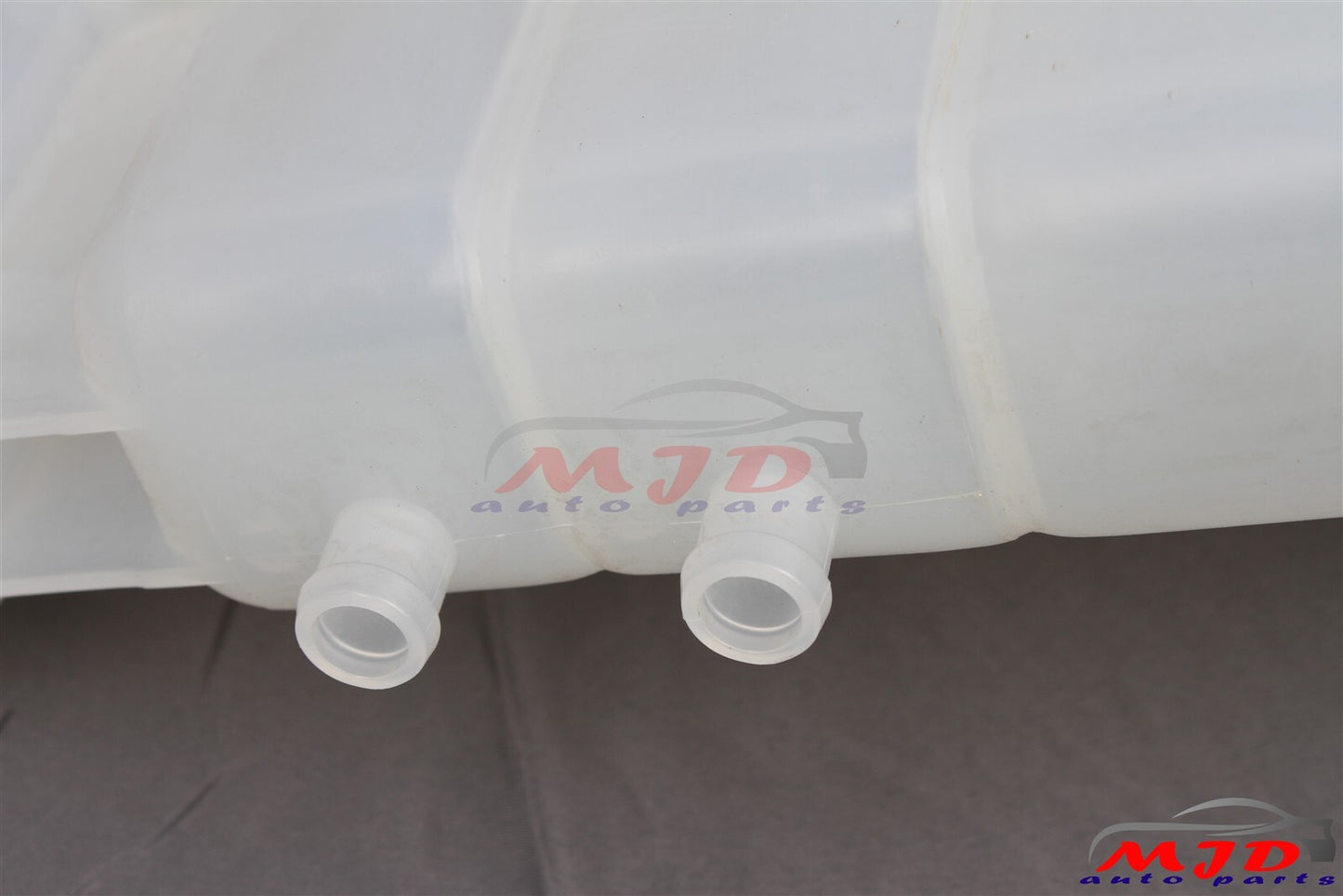 FOR Volvo VNL VNM 08-18 Mack Truck Heavy Duty Coolant Reservoir Tank 22061290