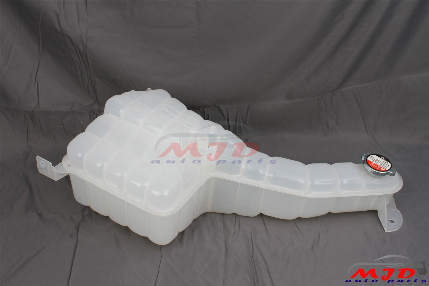 For Freightliner M2 106 Thomas C2 2005-2011 Coolant Reservoir Tank 0523195001