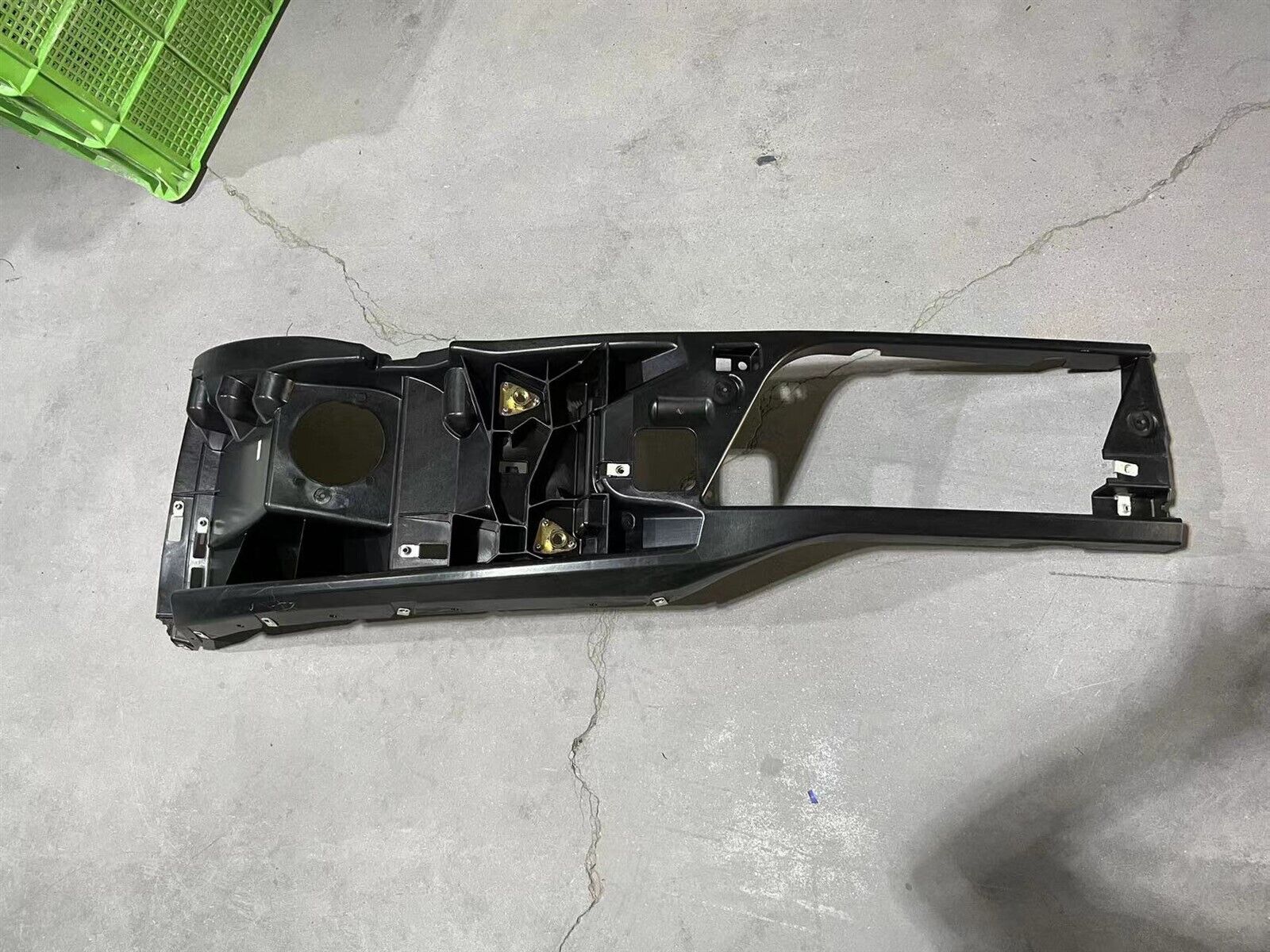 *** PICK UP ONLY *** Front Bumper and Reinforcements for Kenworth T680 2022+