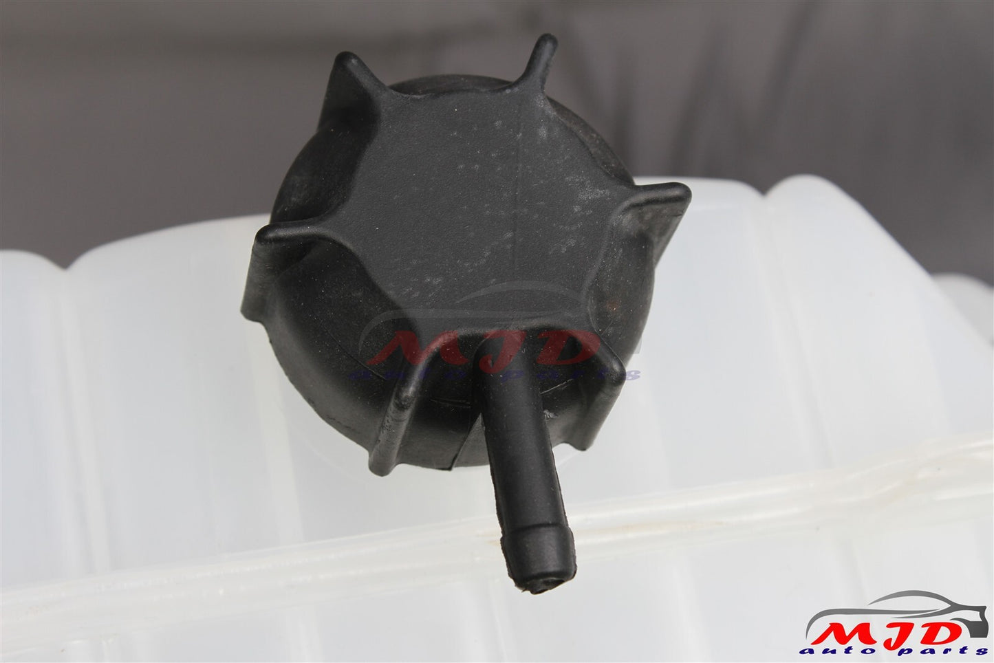 For KENWORTH T680 T600 Peterbilt 386 389 337 Coolant Reservoir Tank N5346001